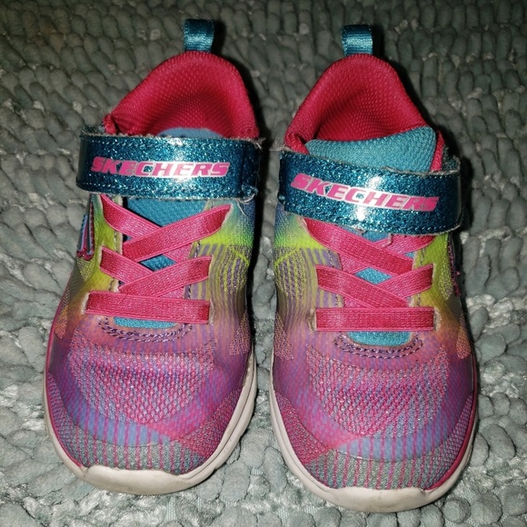 Size 9 Sketchers Children - Picture 1 of 2